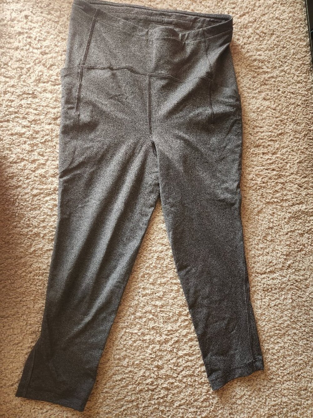 Lululemon swift speed 21" Size 8